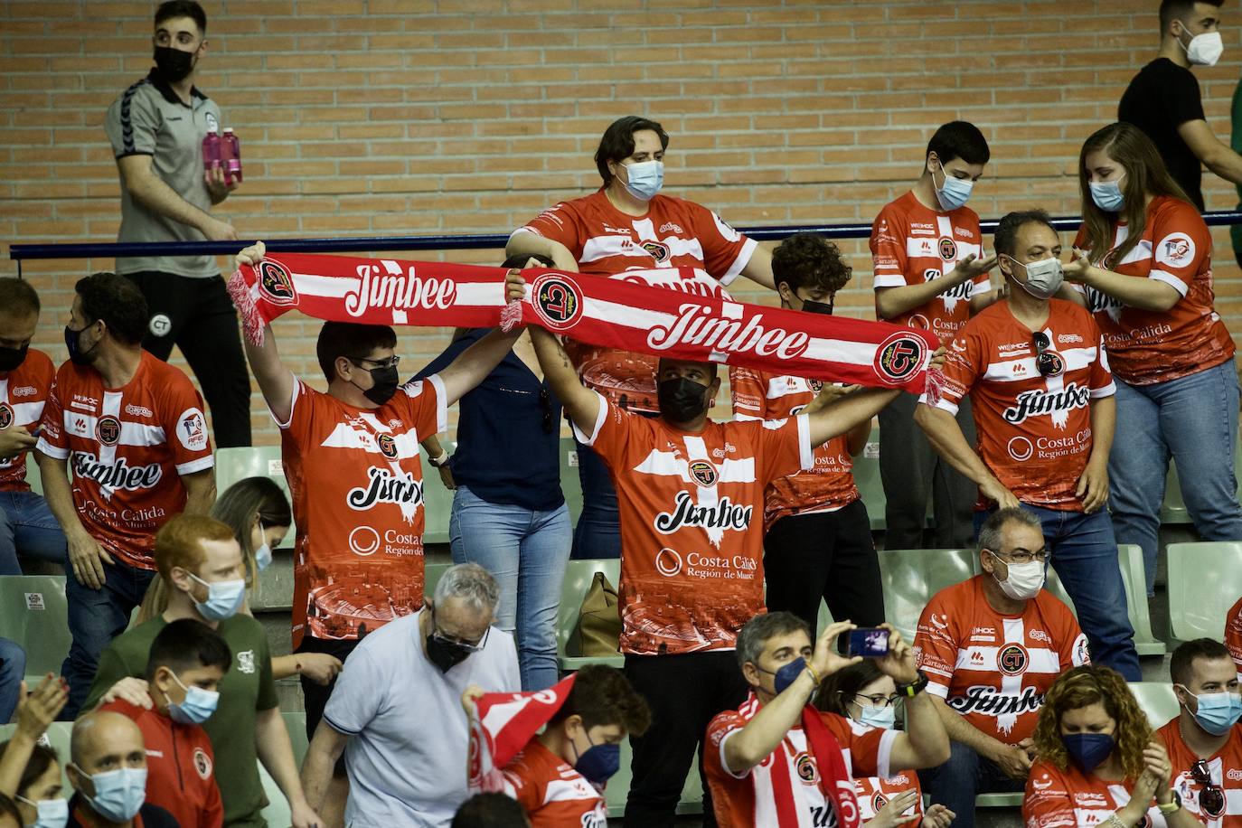 Fotos: ElPozo sacude la fe del Jimbee