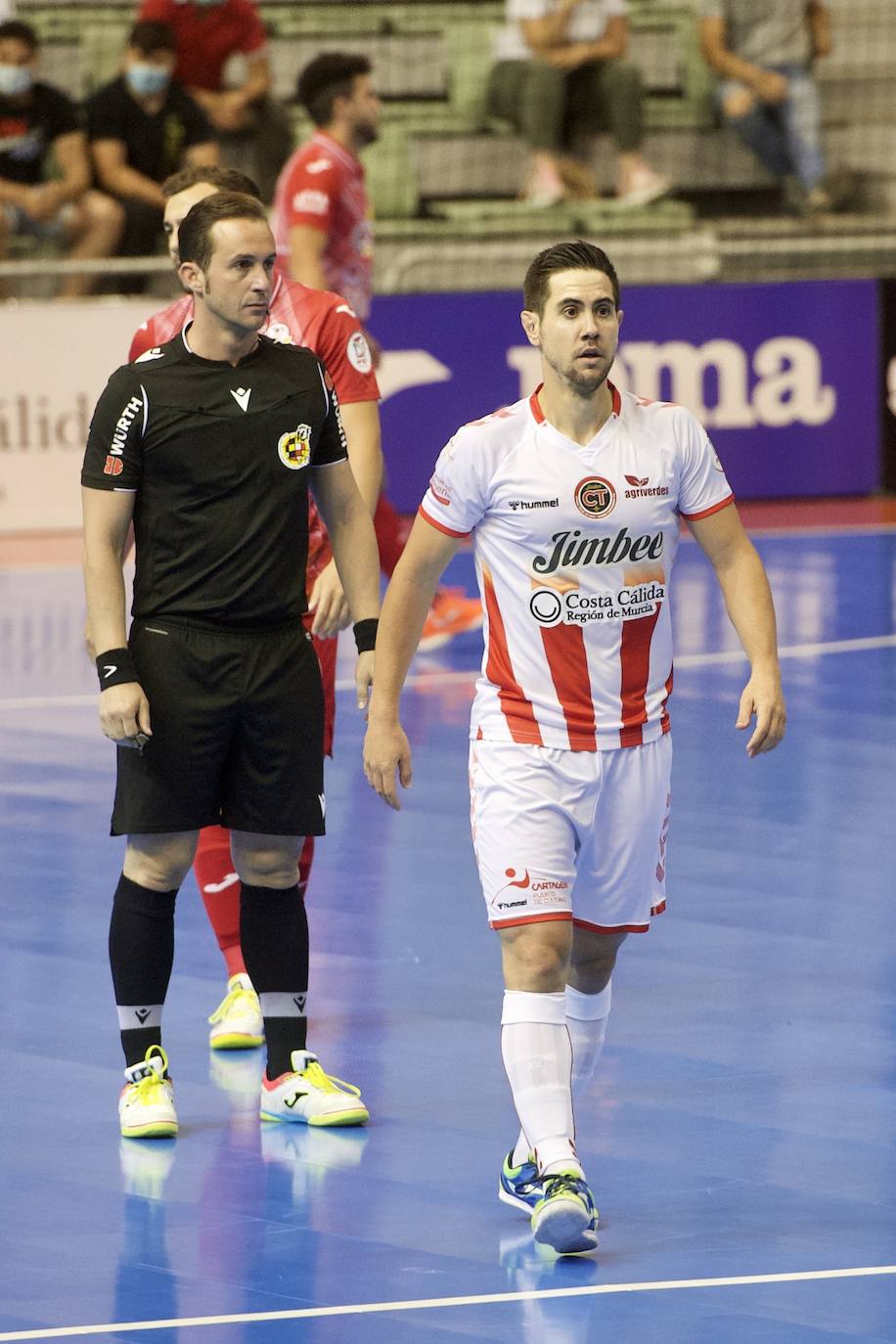 Fotos: ElPozo sacude la fe del Jimbee