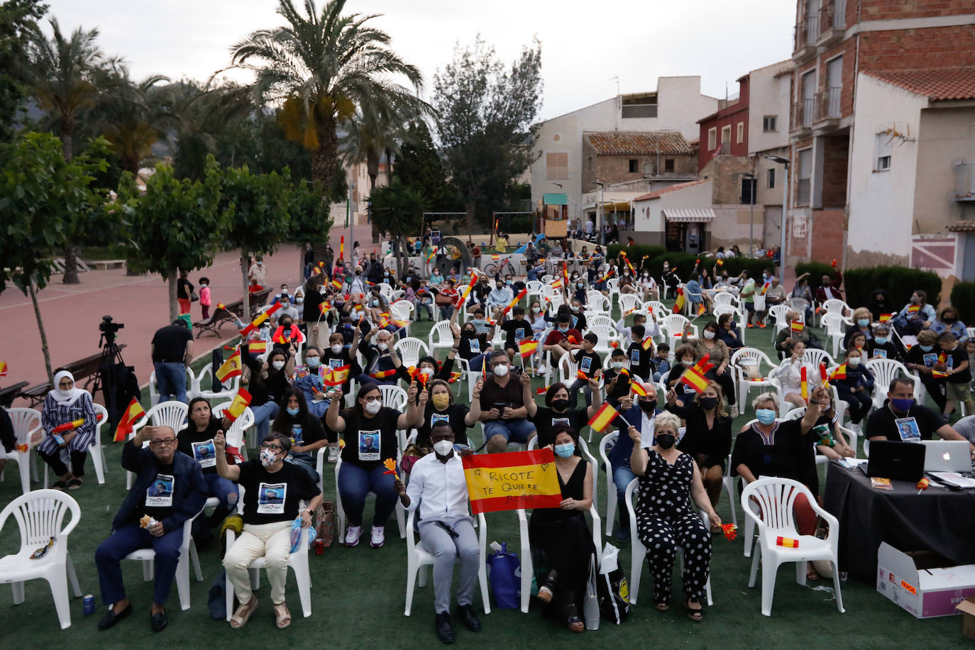 Fotos: Ricote se vuelca con Blas Cantó
