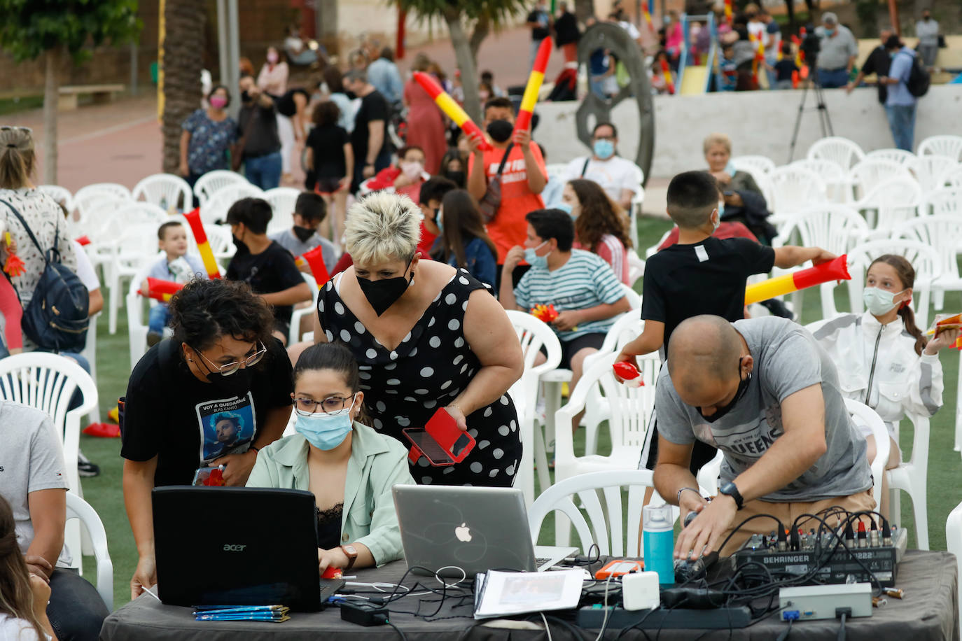 Fotos: Ricote se vuelca con Blas Cantó