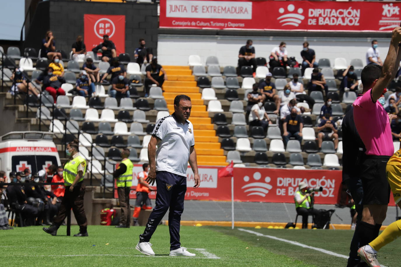 Fotos: Las mejores fotografías del partido entre la UD Ibiza y el UCAM Murcia
