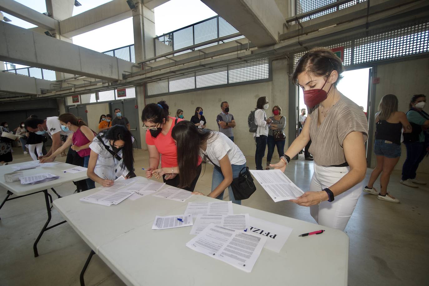 Fotos: La Región retoma la vacunación a menores de 60 años con AstraZeneca