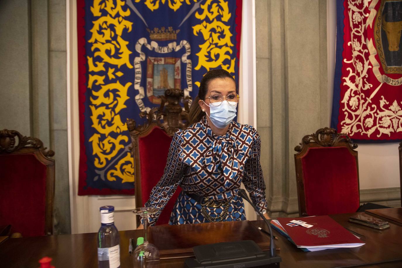 Fotos: El Pleno de Cartagena se une contra el derribo de casas para continuar el paseo de Cabo de Palos