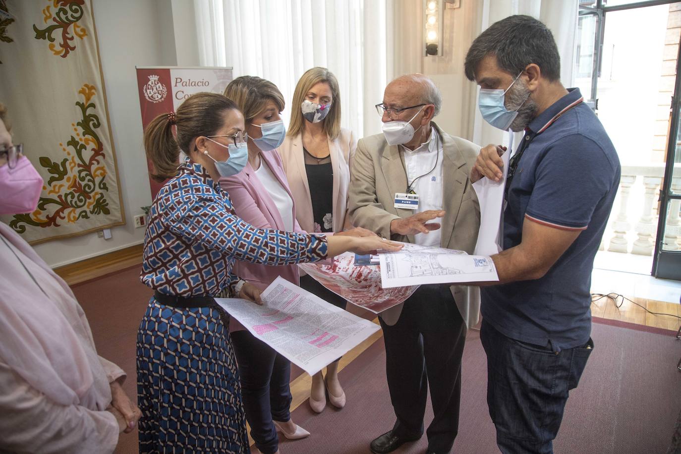 Fotos: El Pleno de Cartagena se une contra el derribo de casas para continuar el paseo de Cabo de Palos
