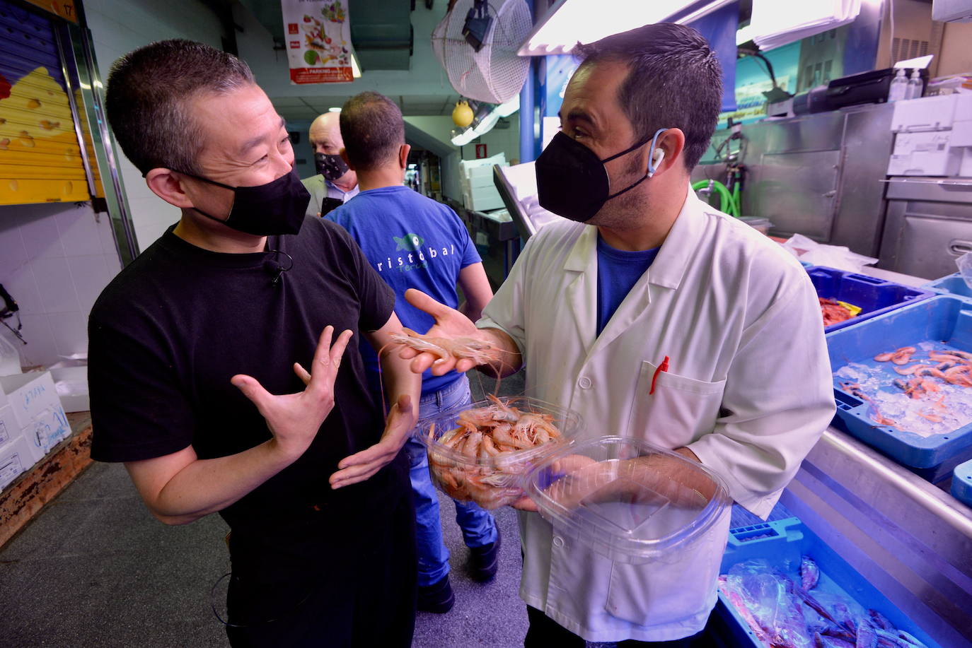 Fotos: Así prepara el chef Makoto Himeno el pescado que sirve en su restaurante