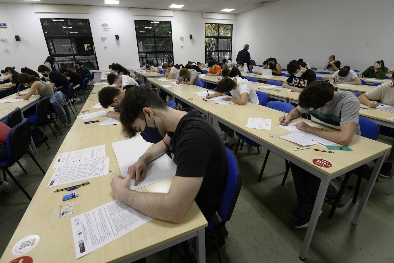Fotos: Así arrancó la Ebau en la Universidad de Murcia
