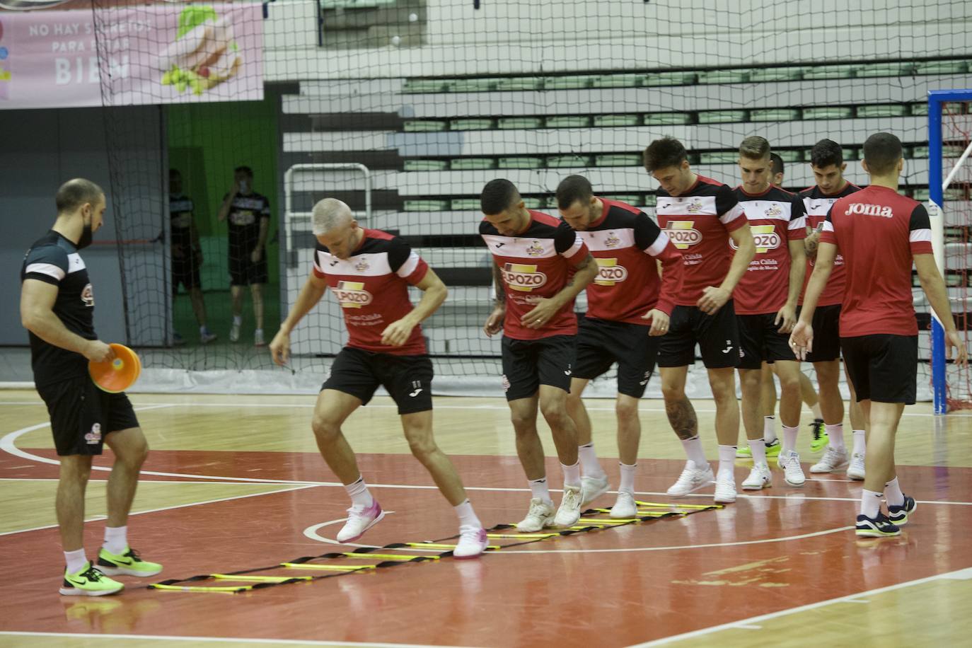 Fotos: entrenamiento que celebraron ayer en el Palacio de Deportes