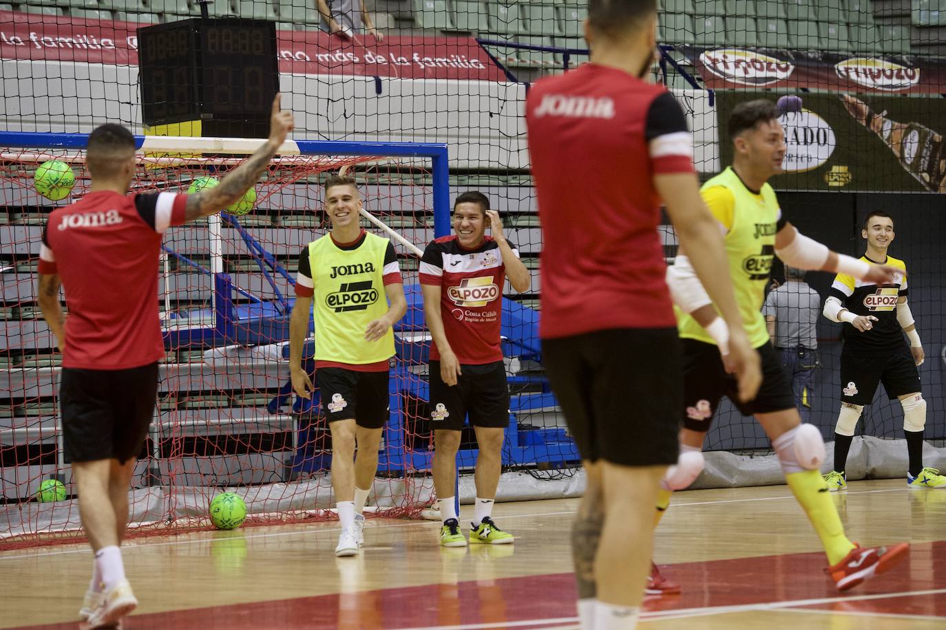 Fotos: entrenamiento que celebraron ayer en el Palacio de Deportes