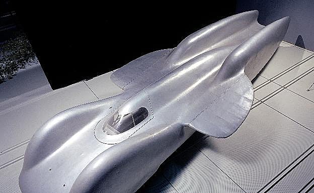 En el museo de Mercedes Benz