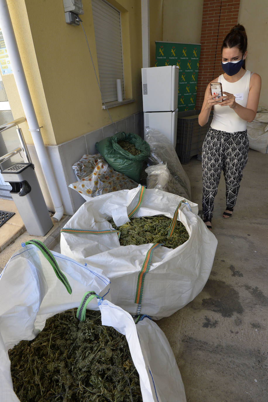 Fotos: Desarticulan una red de &#039;narcos&#039; murcianos y desmantelan la primera fábrica de hachís de España