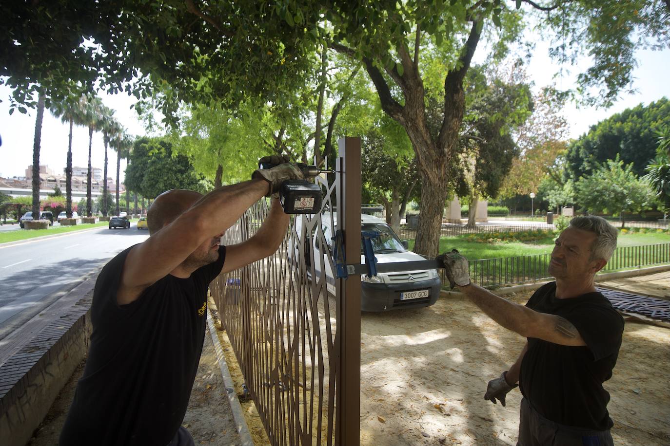 Fotos: Comienza el vallado del Jardín del Malecón de Murcia