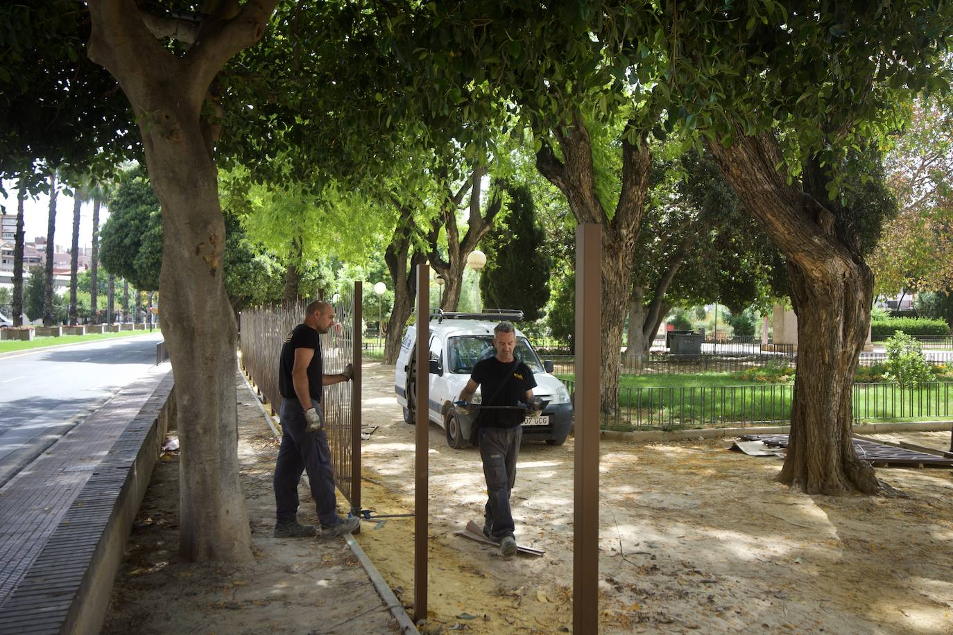 Fotos: Comienza el vallado del Jardín del Malecón de Murcia