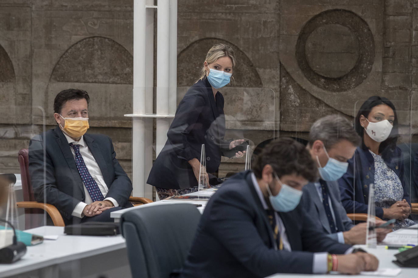 Fotos: La Asamblea aprueba los Presupuestos de 2021 con los votos del PP y los expulsados de Cs y Vox