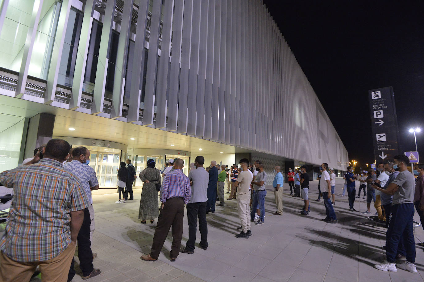 Fotos: El aeropuerto de Corvera estrena ruta con Marruecos
