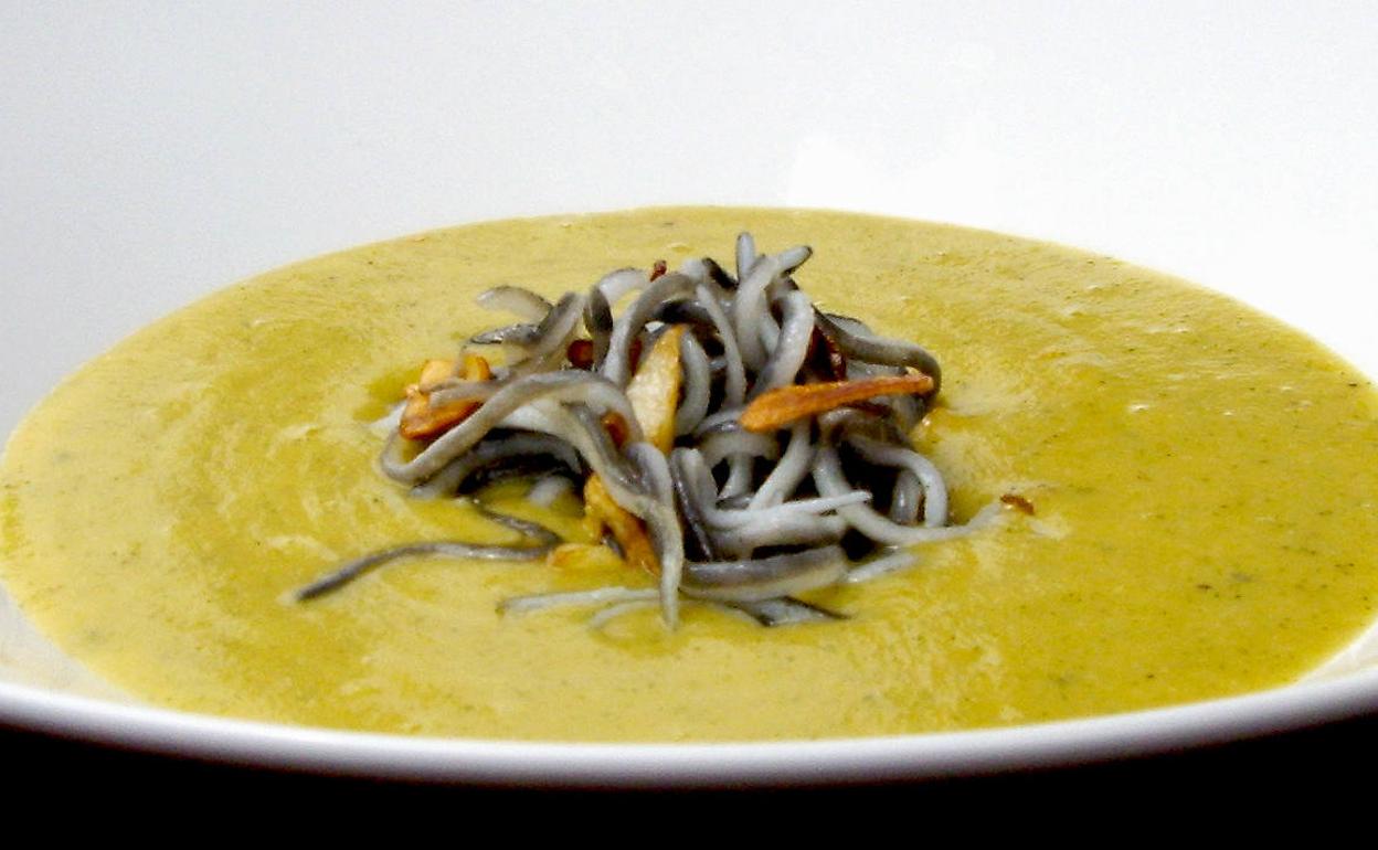 Crema de brócoli con gulas