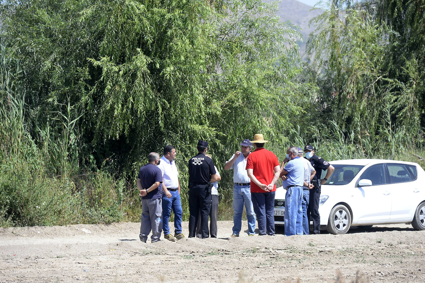 Fotos: Paralizan de forma urgente los trabajos en la acequia Pitarque en Murcia