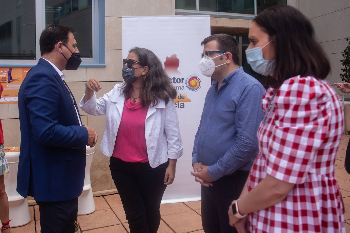 Fotos: Campaña para que las empresas opten por la ‘X solidaria’