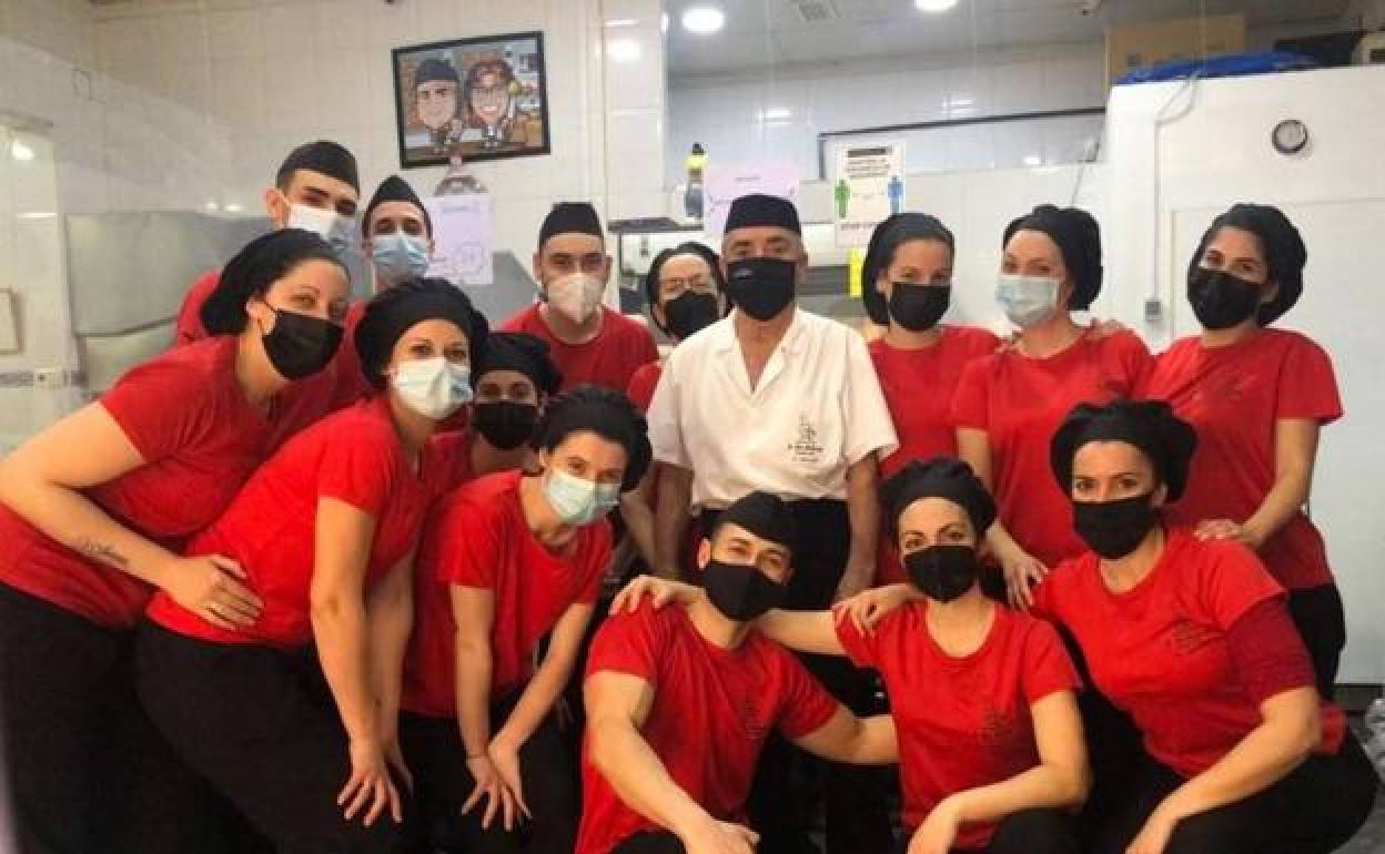 Trabajadores del Asadero 3 de abril.