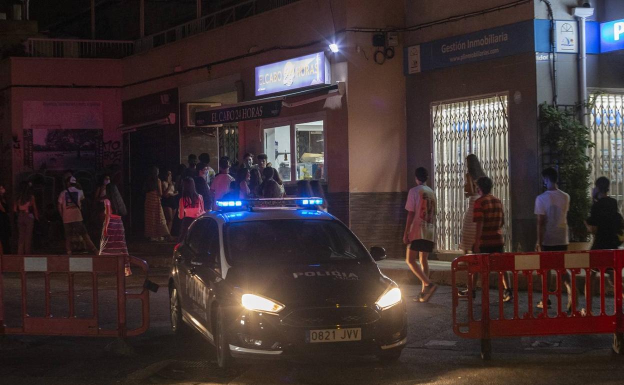 Jóvenes en Cabo de Palos este pasado fin de semana. 