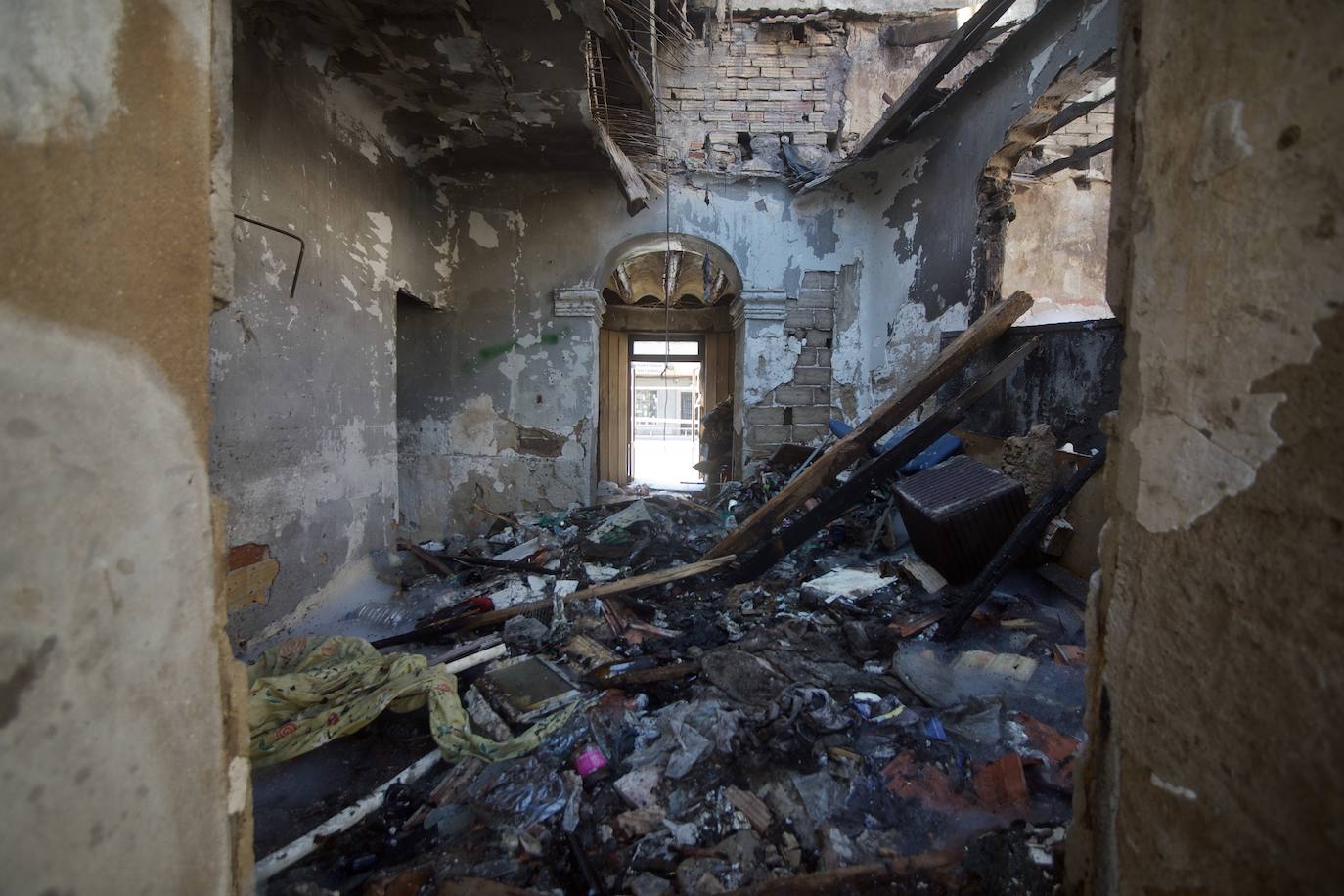 Fotos: Incendio en un huerto abandonado de Barriomar