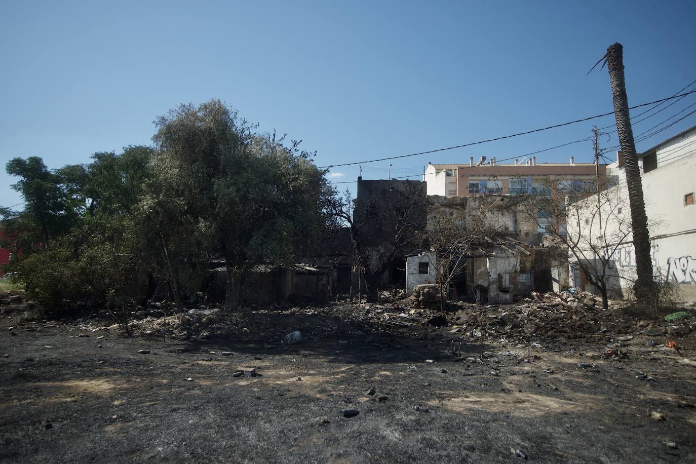 Fotos: Incendio en un huerto abandonado de Barriomar