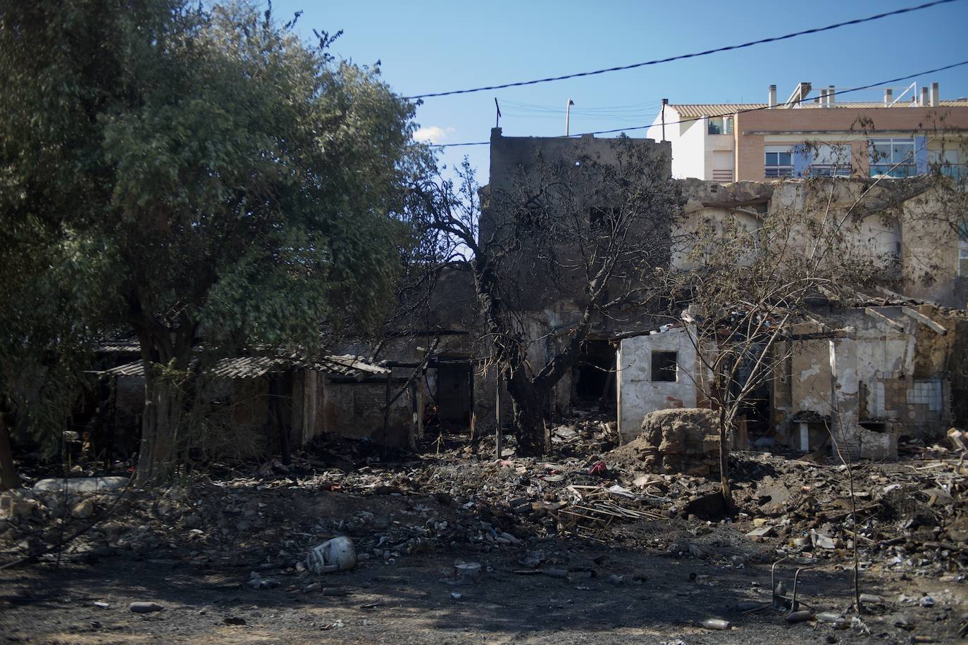Fotos: Incendio en un huerto abandonado de Barriomar