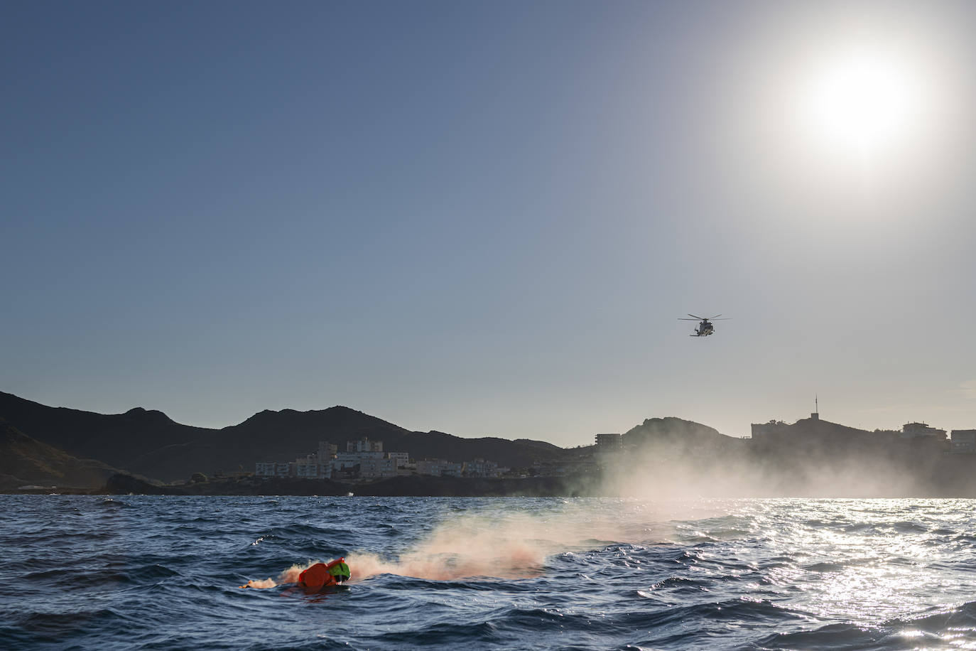 Fotos: Simulacro de un accidente de actividad subacuática en Cabo de Palos coordinado por Salvamento Marítimo