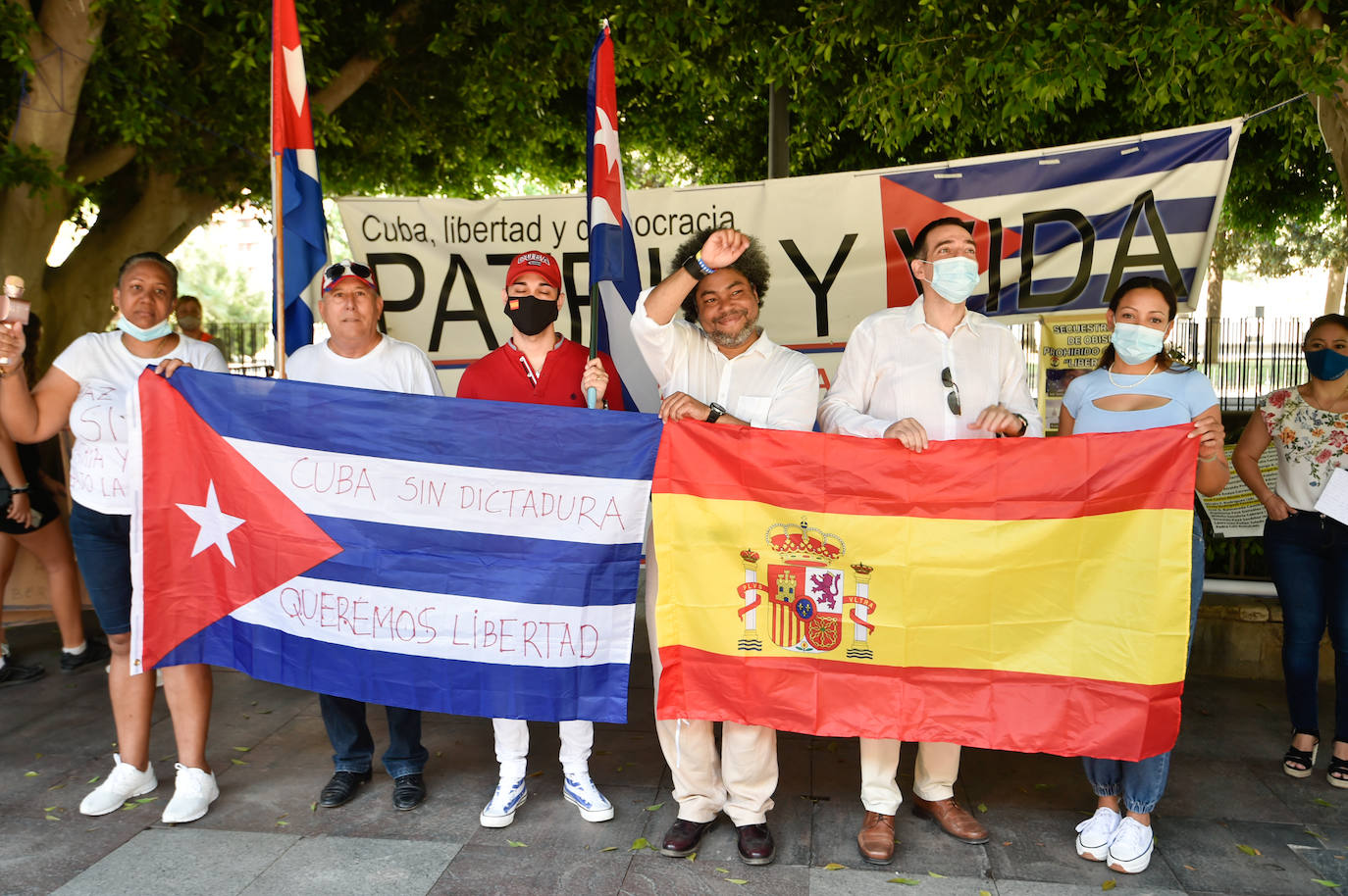 Fotos: Concentración en Murcia en contra del régimen castrista