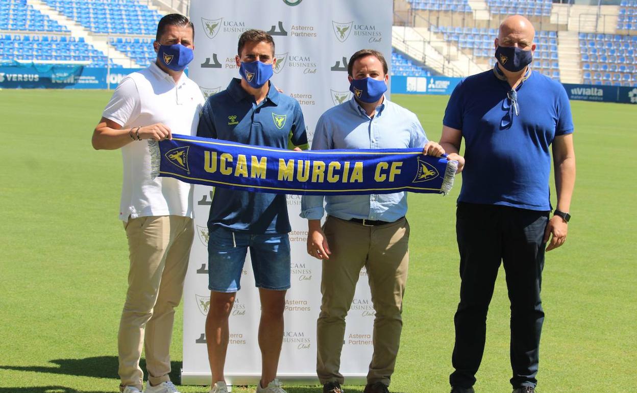 Presentación de Sergio Moyita en el UCAM CF. 