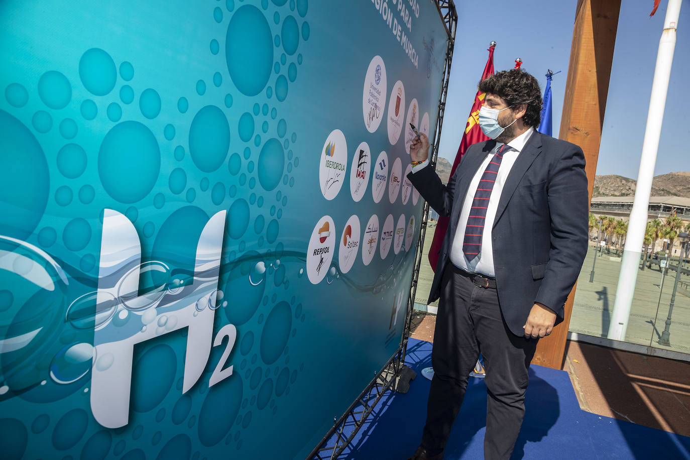 Fotos: Empresas e instituciones se alían para que Escombreras sea líder en hidrógeno verde