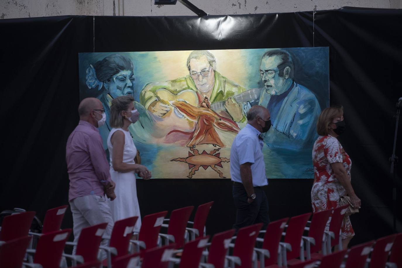 Fotos: Arte para engalanar el nuevo escenario del Cante de las Minas