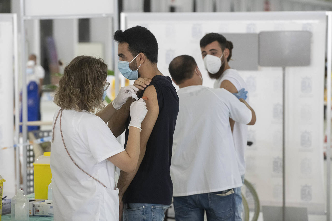 Fotos: Vacuna contra la Covid-19 en Torre Pacheco