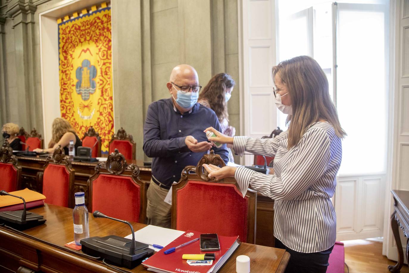 Fotos: El Pleno de Cartagena exige a Vélez un debate inmediato y abierto sobre la ubicación del Centro de Extranjeros