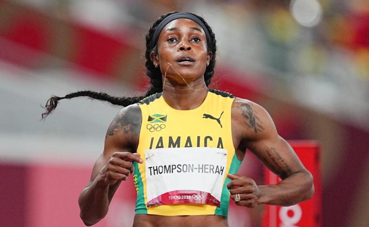 Elaine Thompson, en su serie de semifinales del 200. 