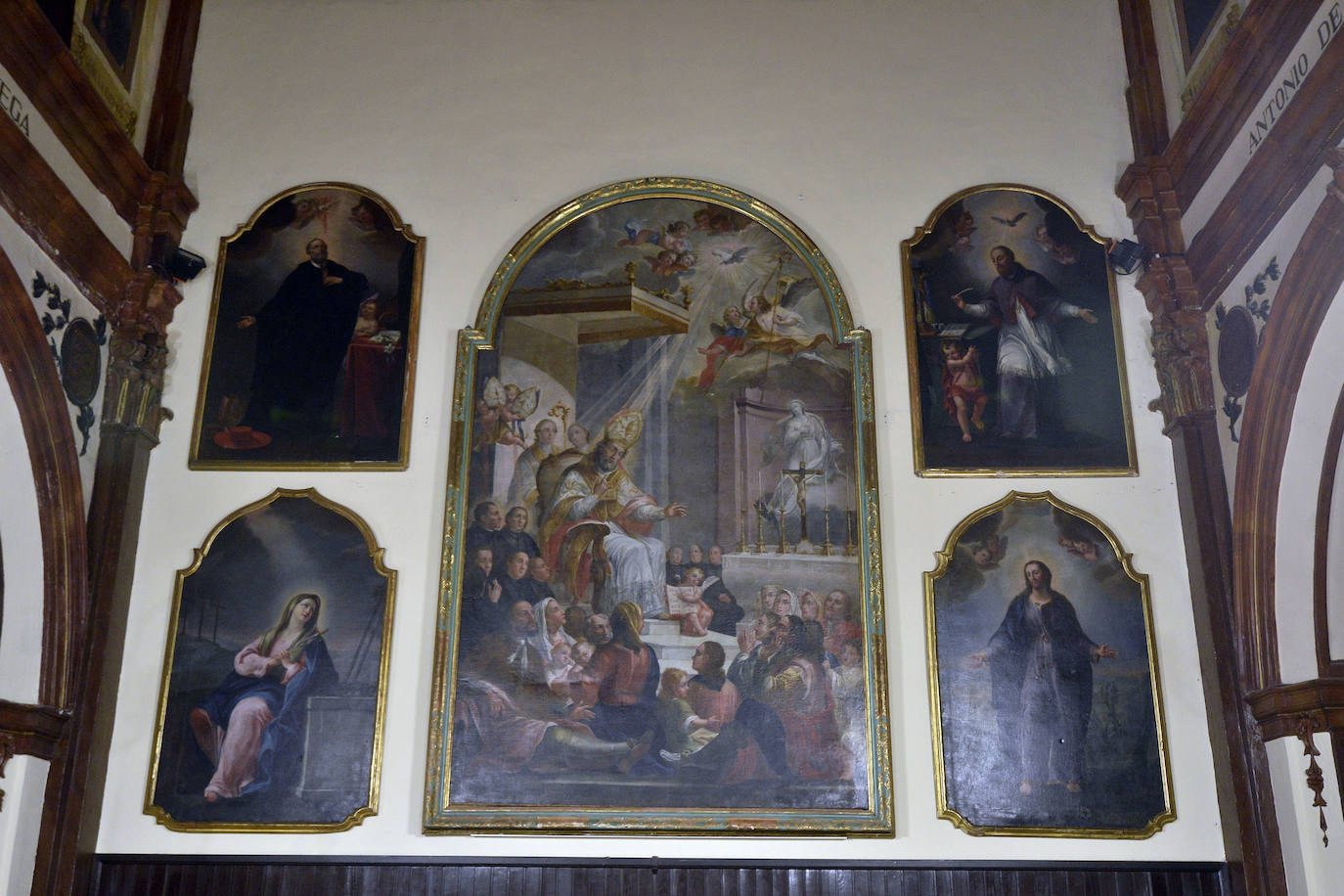 Fotos: Cuadros de Vicente Inglés en el IES Cascales