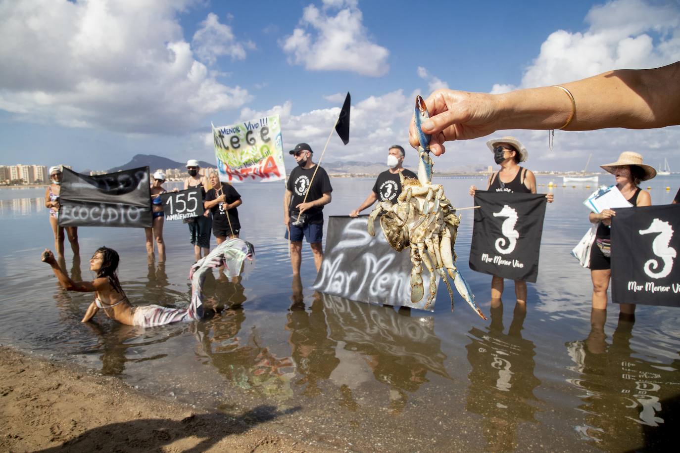 Fotos: Nueva protesta reivindicativa por el «ecocidio» del Mar Menor