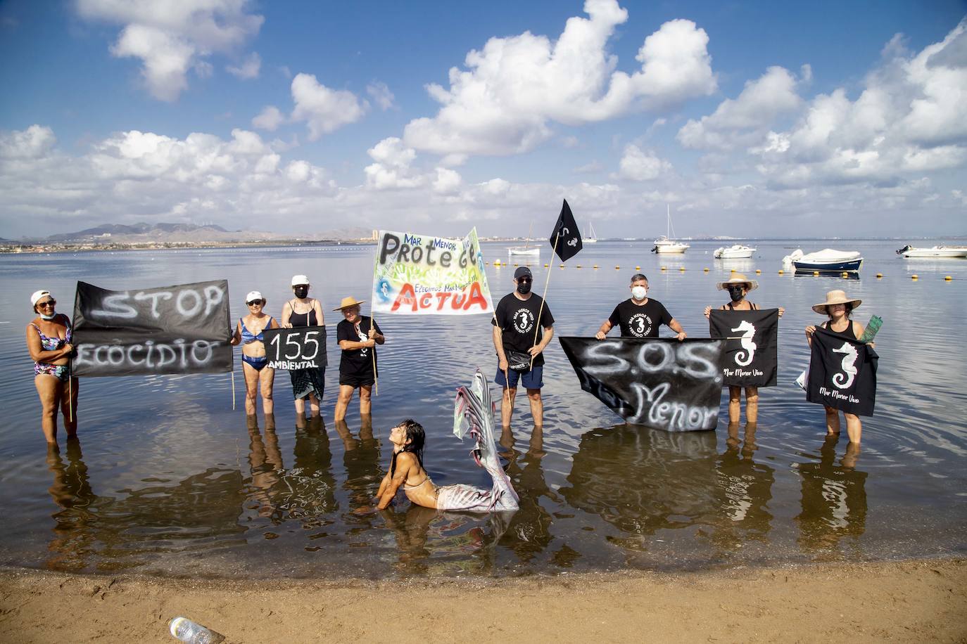 Fotos: Nueva protesta reivindicativa por el «ecocidio» del Mar Menor