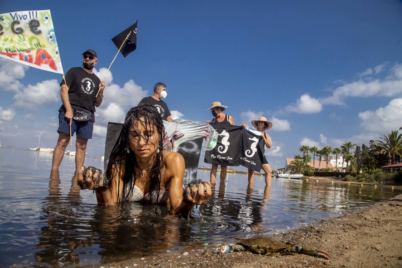 Fotos: Nueva protesta reivindicativa por el «ecocidio» del Mar Menor