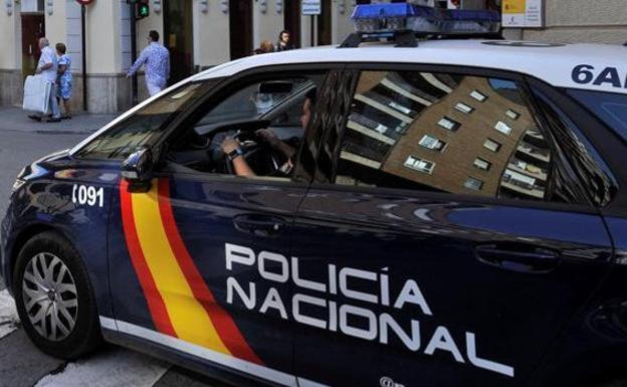 Vehículo de la Policía Nacional. 