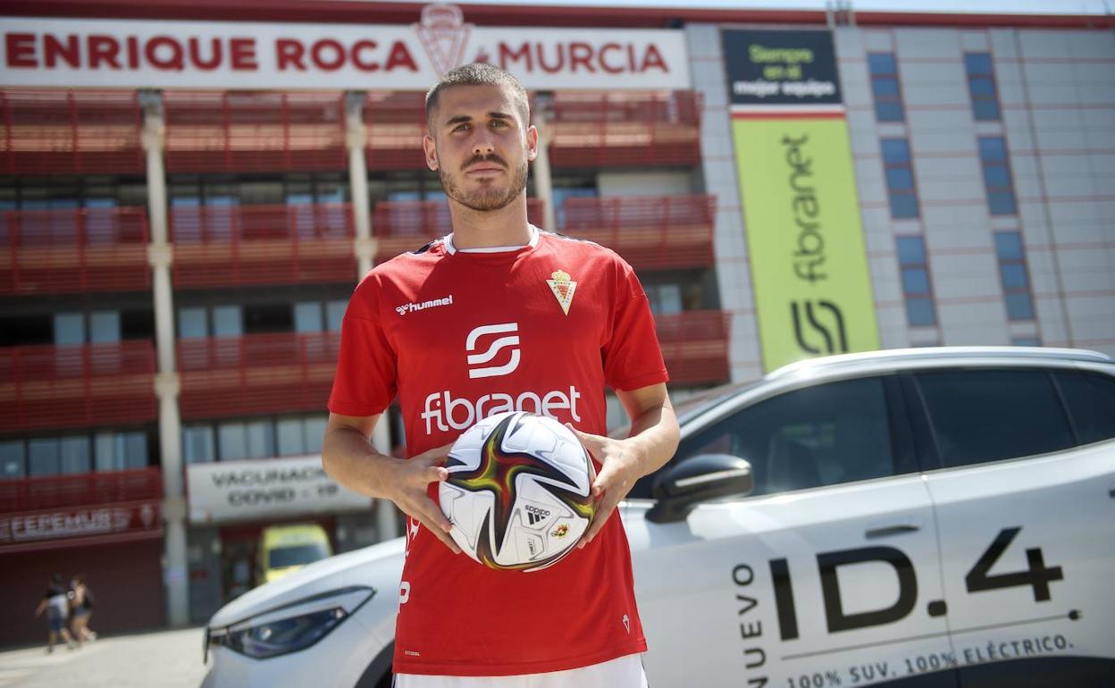 Presentación de Julio Gracia en el Real Murcia. 