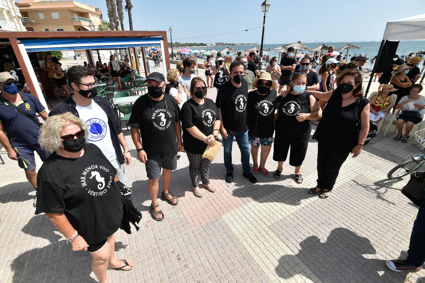 Fotos: La cadena humana en defensa de la laguna salada, en imágenes