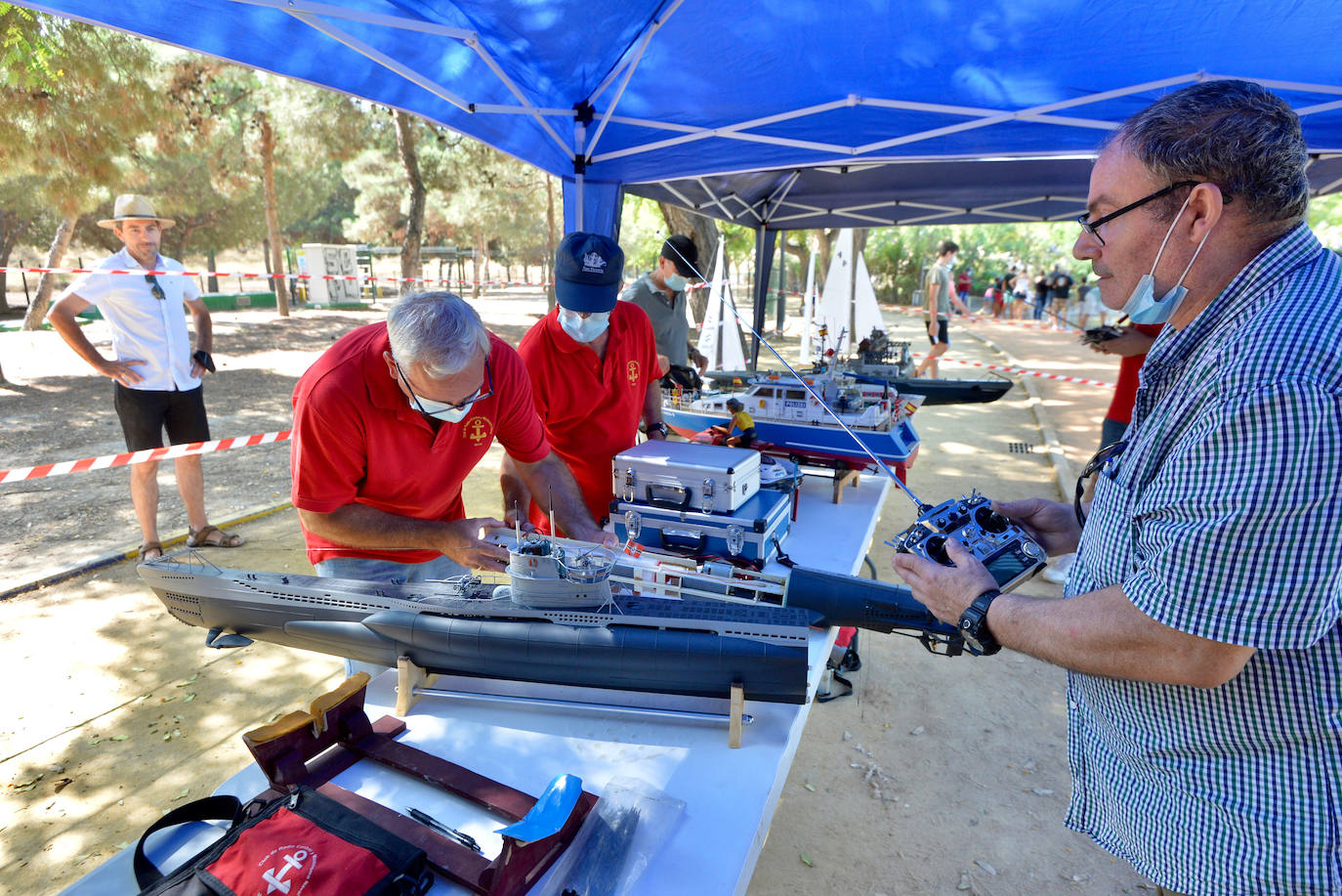Fotos: Modelismo naval para chicos y grandes en El Carmen