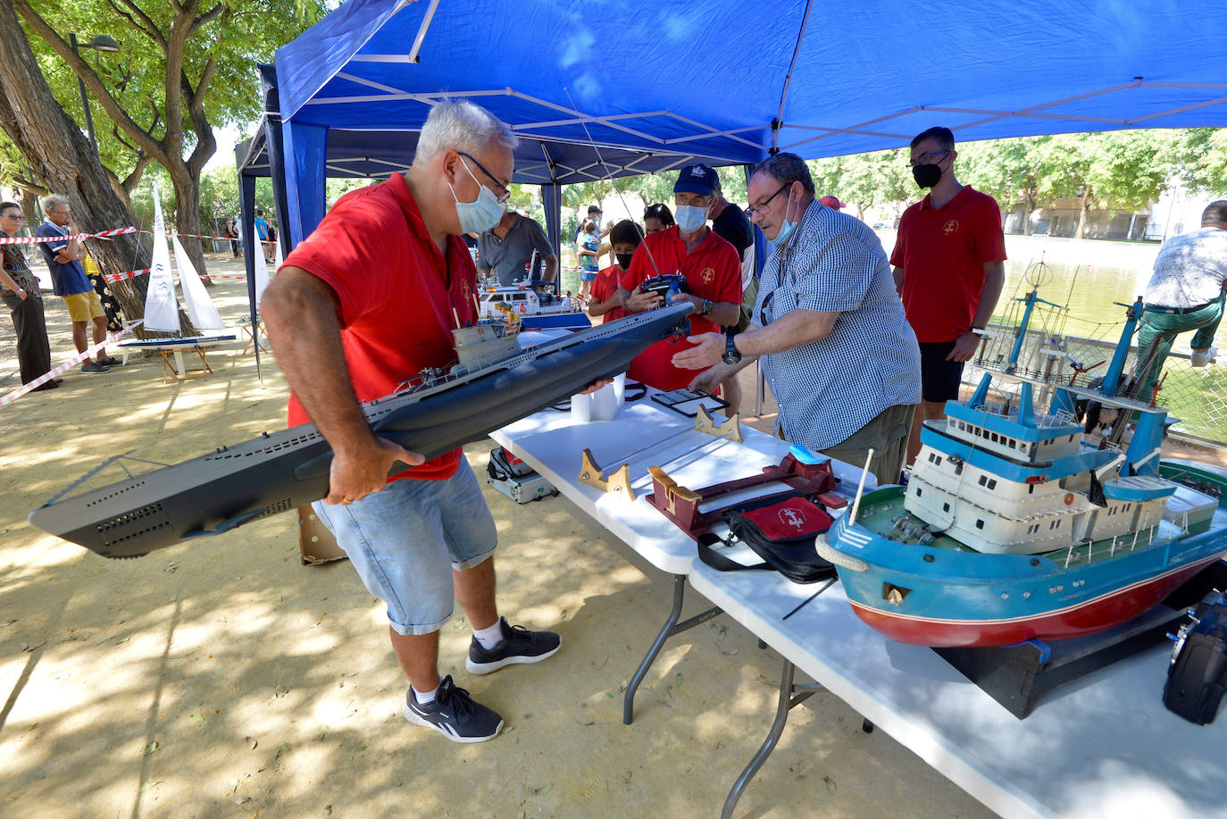 Fotos: Modelismo naval para chicos y grandes en El Carmen