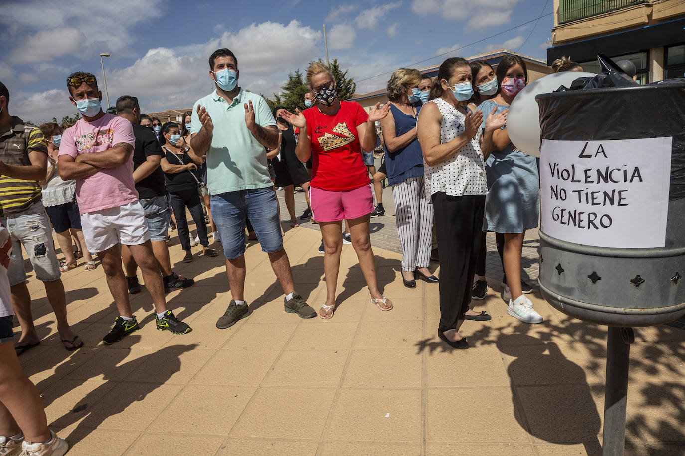 Fotos: Casi 300 personas piden «justicia» en Cartagena por la muerte de Juanma