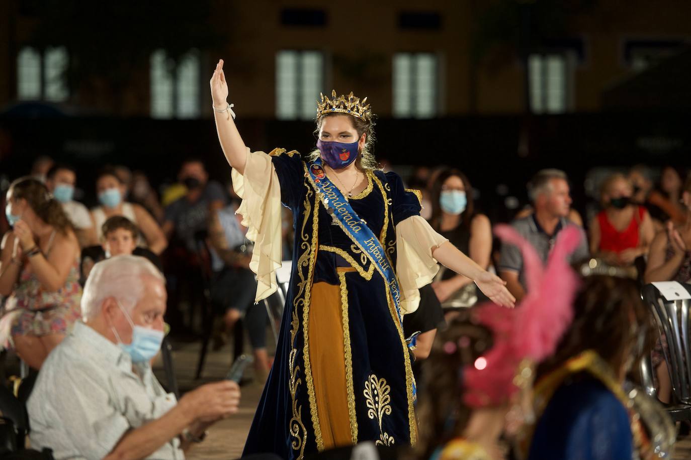 Fotos: Moros y Cristianos recupera el esplendor de sus ballets y abanderadas