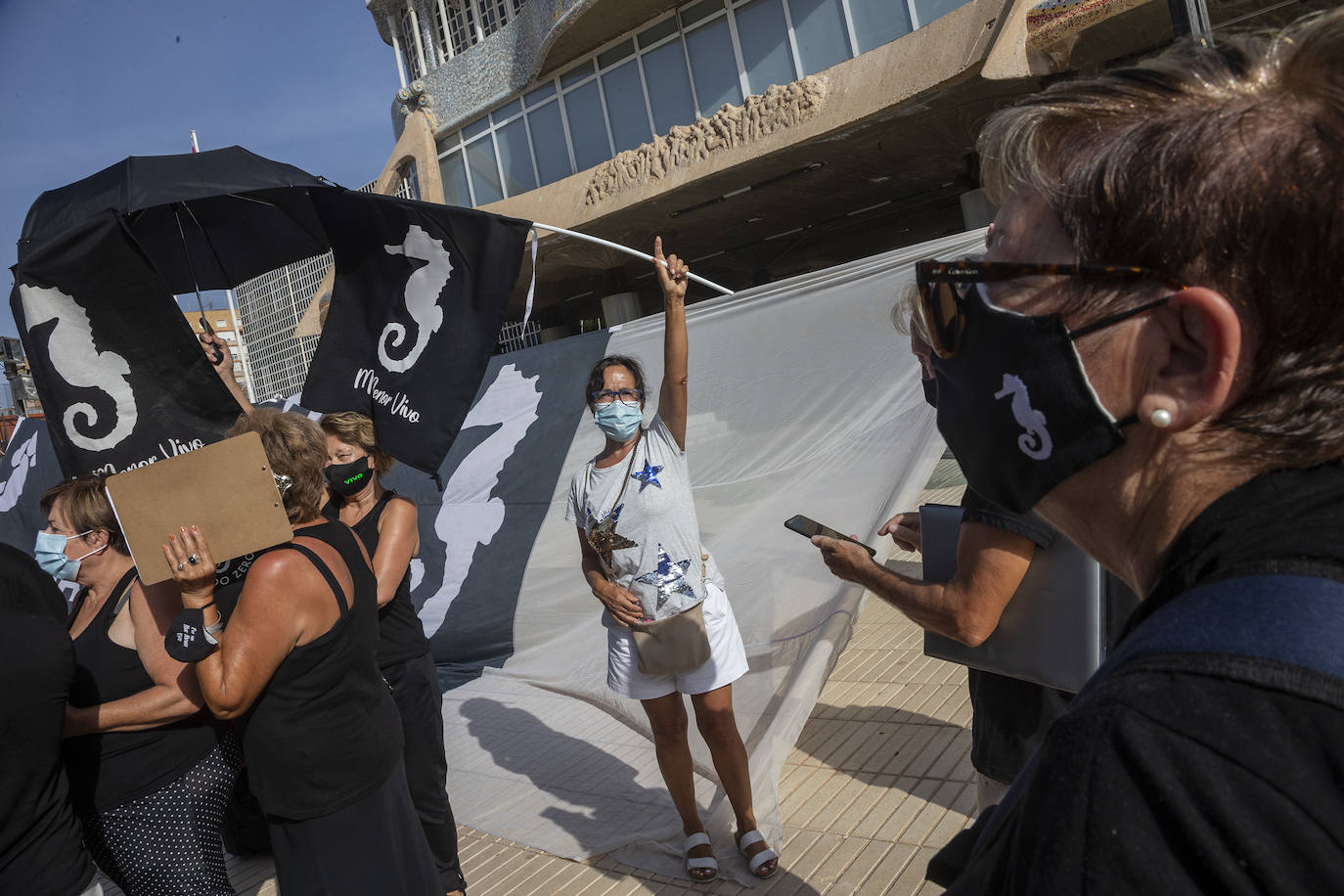 Fotos: La plataforma de la ILP del Mar Menor busca 175.000 firmas más
