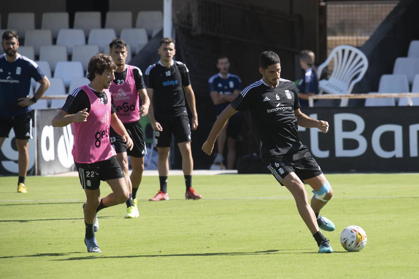 Fotos: Okazaki ya entrena con el Efesé