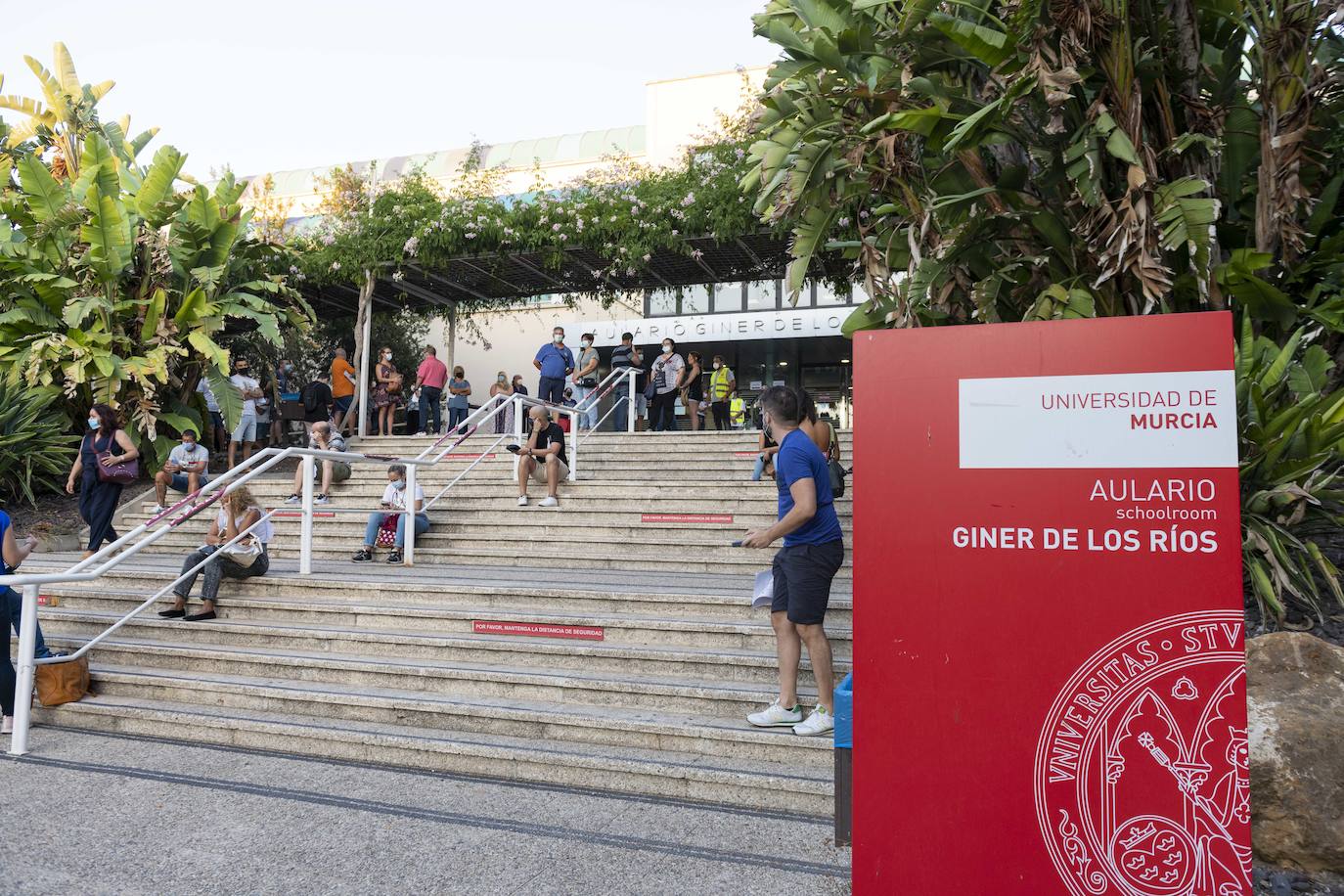 Fotos: Correos celebra este domingo las pruebas de examen para cubrir 68 puestos fijos en la Región de Murcia