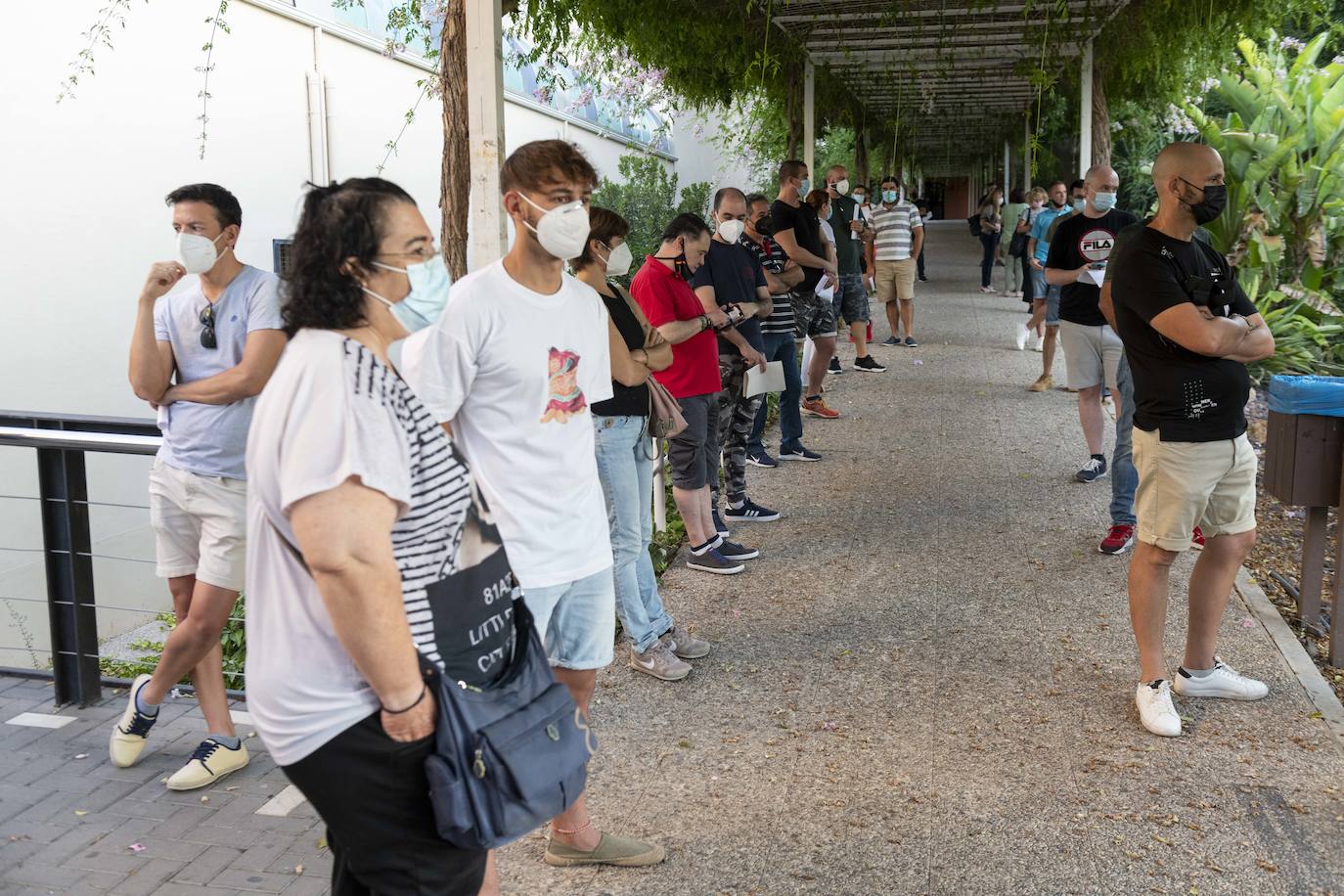 Fotos: Correos celebra este domingo las pruebas de examen para cubrir 68 puestos fijos en la Región de Murcia