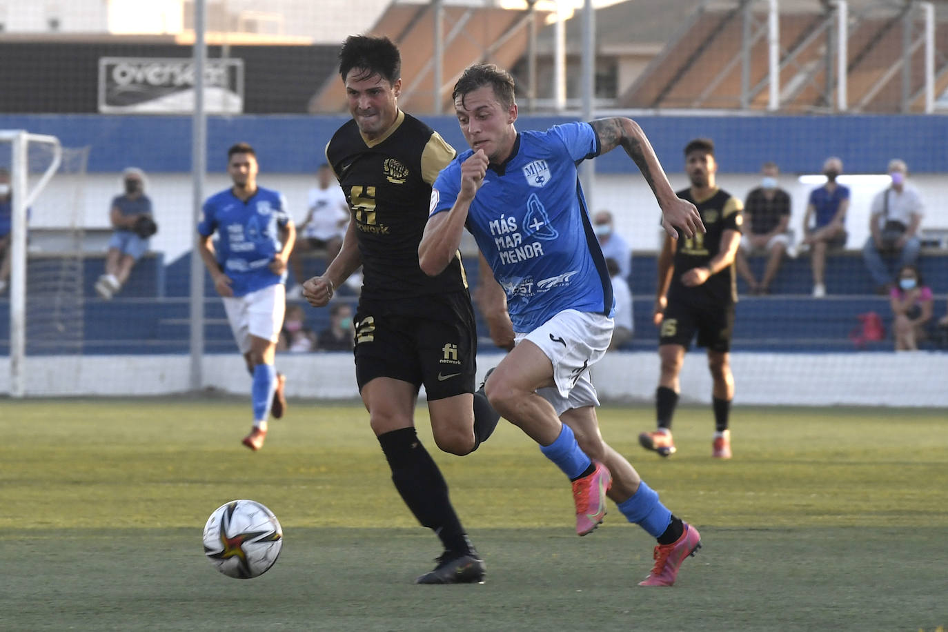 Fotos: El Mar Menor tira de orgullo ante el Eldense